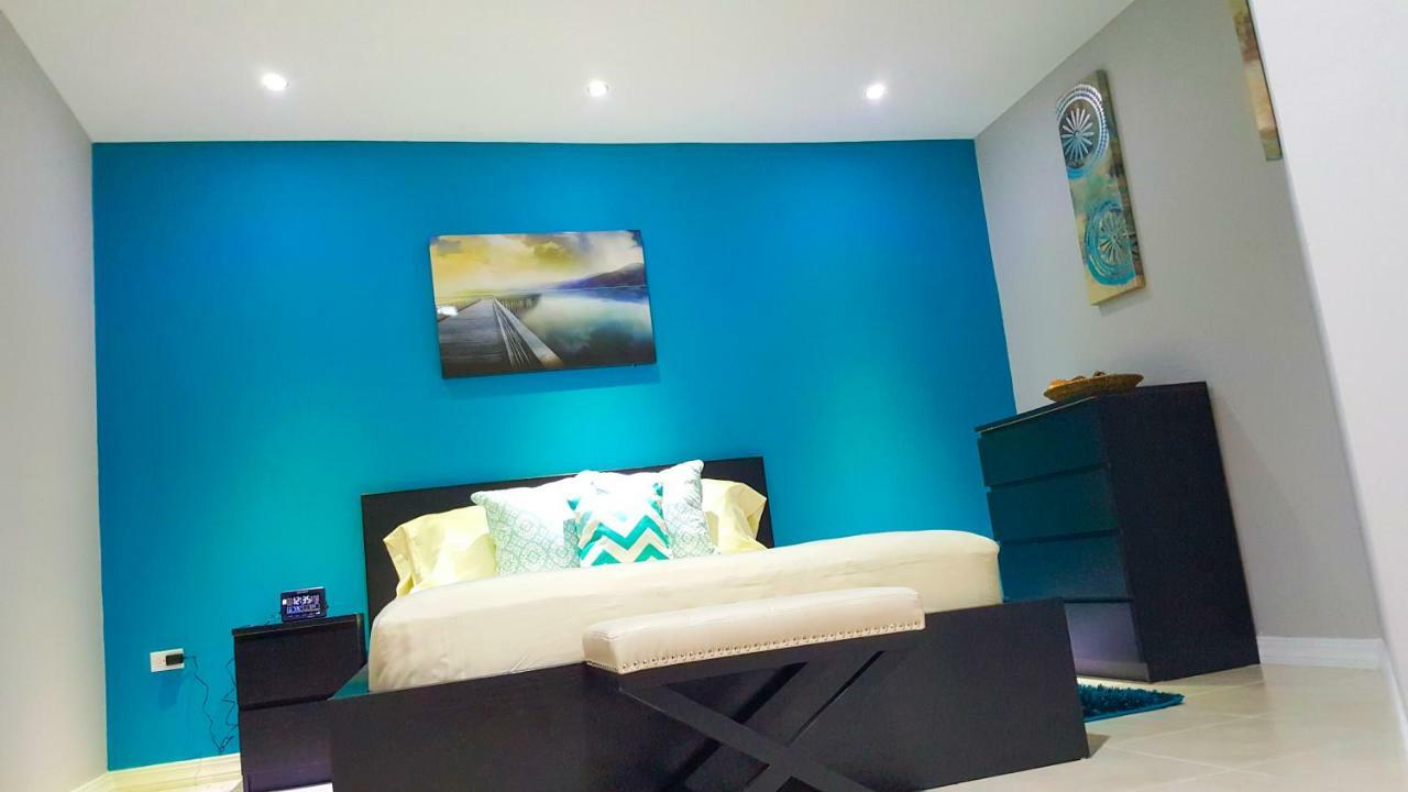 Donhead New Kingston Apt 3 外观 照片
